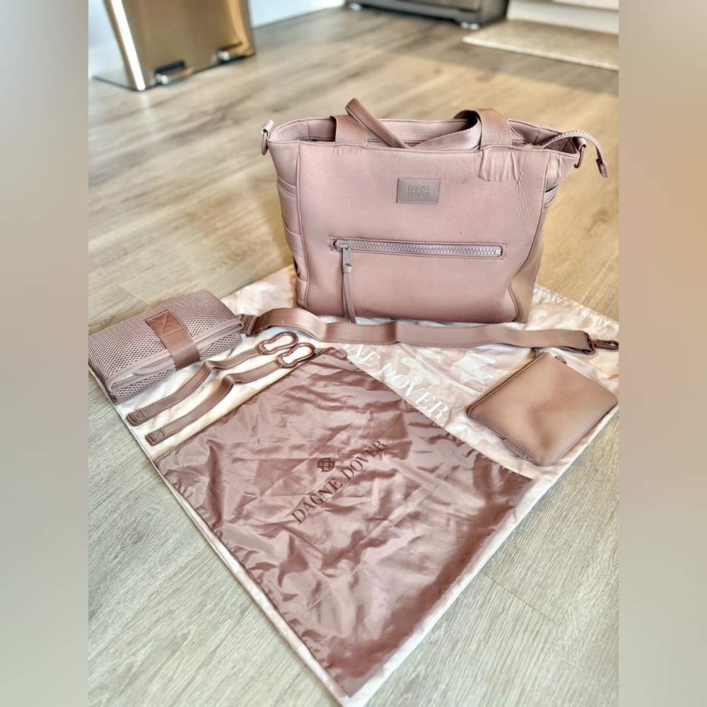 Dagne Dover Wade Tote in Dune